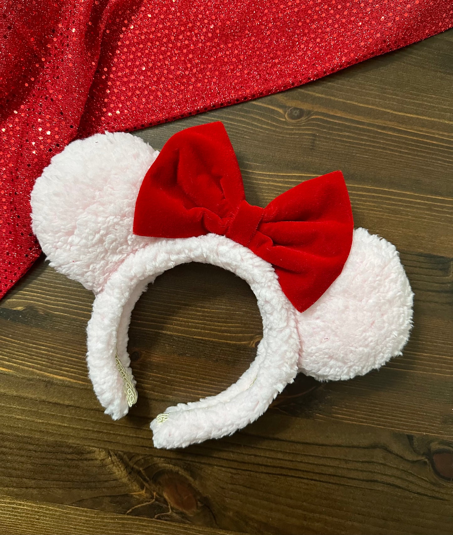 Pink Sherpa w/red Velvet bow