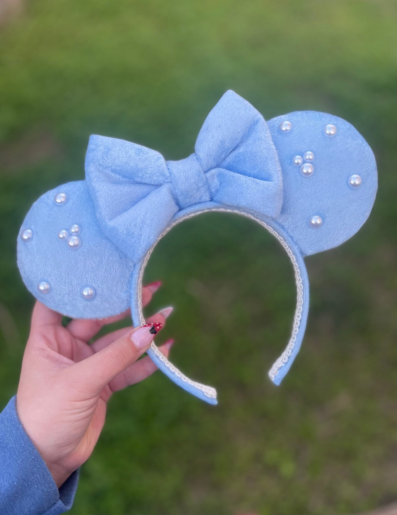 Powder Blue w/ Pearls