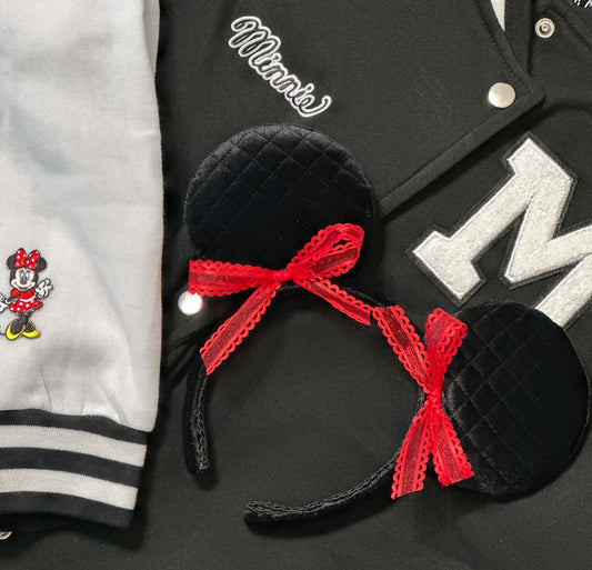 Black velvet ears with red bows